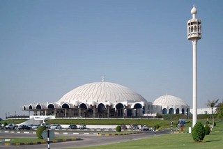 leiebil Sharjah Lufthavn
